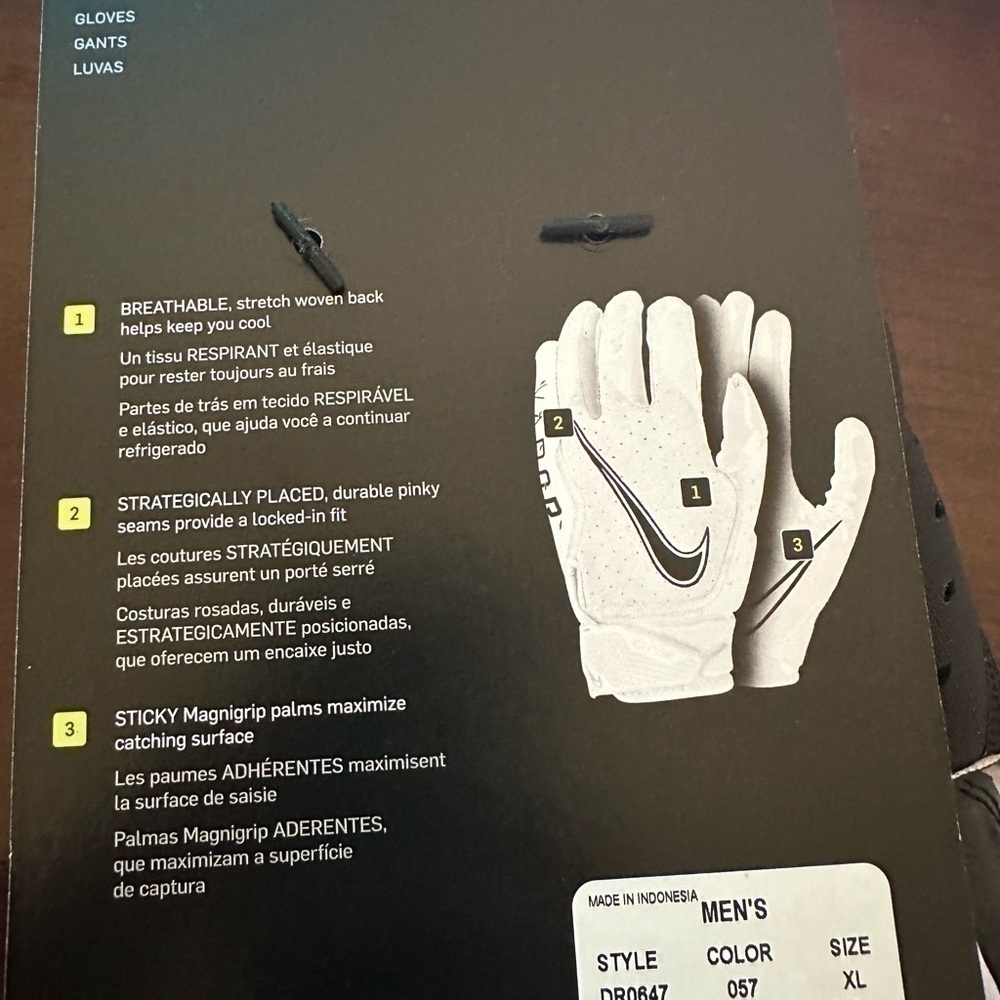 New Men’s Nike Jordan football gloves vapor jet size XL - Picture 2 of 4